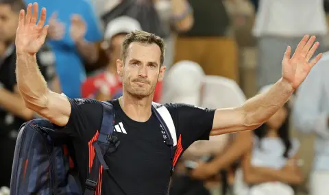 Правят статуя на Анди Мъри в "Ол Инглънд клъб" - 1