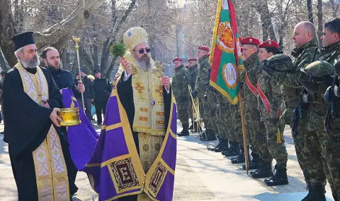 Над 100 български военни заминаха на мисия в Косово - 1