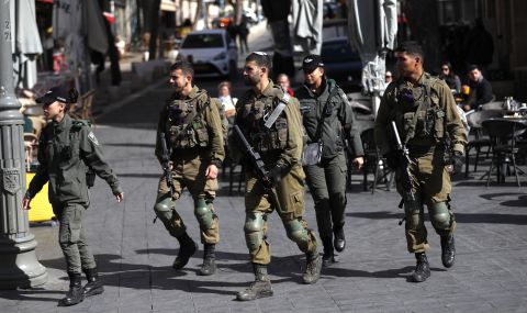 Израелската армия уби палестинци - 1