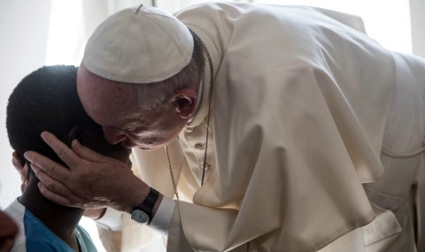 Папата с изненадваща визита при бивши проститутки - 1