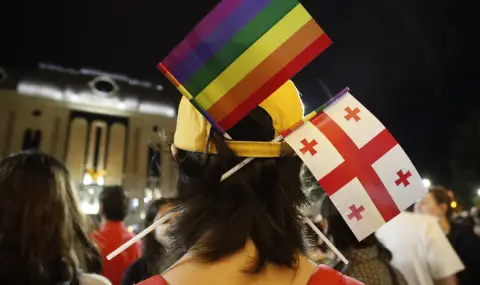 The Georgian Parliament finally approved the law that restricts LGBT rights  - 1