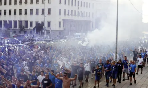 Ден преди мача с Черно море: Левски разпродаде Сектор "А" на „Герена“ - 1