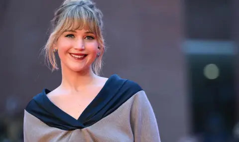 Дженифър Лорънс и Ема Стоун ще вдъхнат нов живот на Мис Пиги в самостоятелен филм - 1