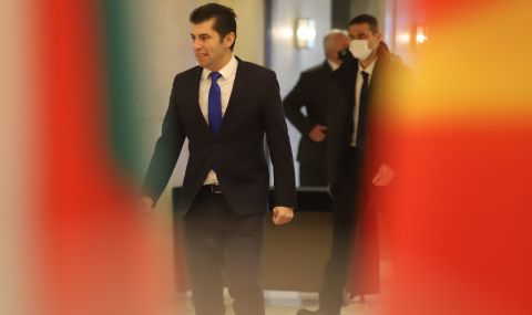 ГЕРБ вика Петков в Парламента, ще говори за Северна Македония - 1