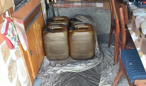 Крадци източват хиляди литри гориво от камиони, спрели за почивка - 1