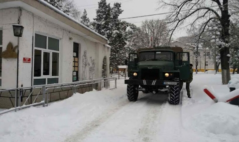 Армията отново на първа линия срещу снега - 1