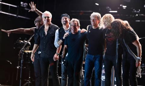 Bon Jovi и Dire Straits влизат в Залата на славата на рокендрола (ВИДЕО) - 1