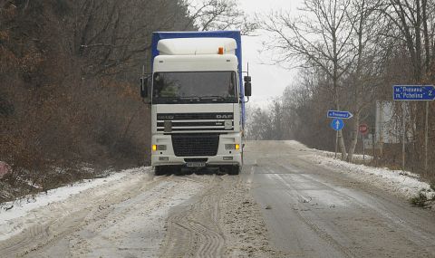 Опасност от поледици във вторник сутринта - 1