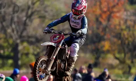 Да помогнем на Ники и на българския мотокрос - 1