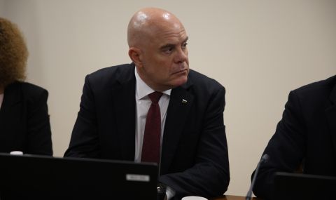 Иван Гешев изпрати в парламента материали в подкрепа на искането на имунитета на Борисов - 1
