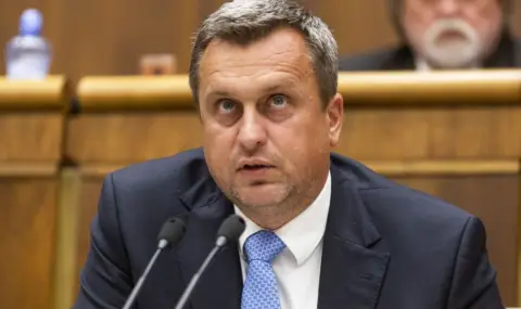 Коалиционен партньор критикува Фицо за подкрепата му за приемане на Украйна в ЕС