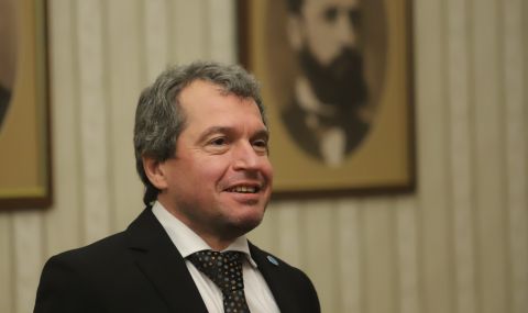 Тошко Йорданов: Сваля се правителството и след това има много опции, включително избори, което може би е най-доброто - 1