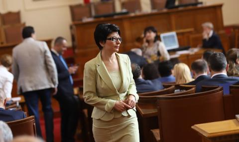 Десислава Атанасова: Машинното гласуване ще бъде още по-скъпо за местните избори - 1