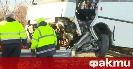 Автобус катастрофира на Околовръстния път в Пловдив Инцидентът е станал на