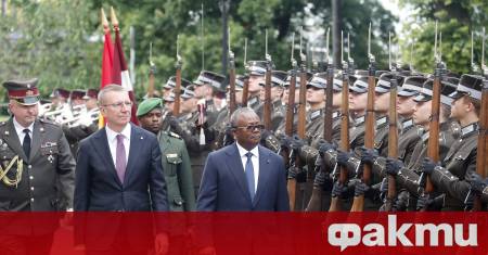 Група армейски офицери обявиха че са завзели властта в Гвинея Бисау