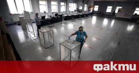Руската опозиция обяви референдума в страната за незаконен, съобщи RT.