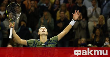 Датчанинът Холгер Руне спечели тенис турнира в Стокхолм на твърда