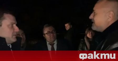 Премиерът Бойко Борисов пристигна спешно тази вечер в Перник за