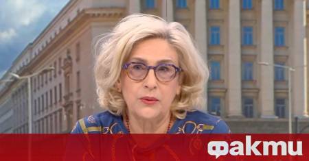 Илияна Йотова на практика е започнала предизборната си кампания много