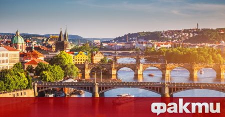 От днес в Чехия отварят хотели хостели и други места