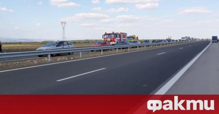 Един човек е ранен при тежка катастрофа на автомагистрала Тракия