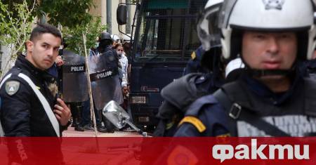 Рано тази сутрин около 06 00 часа местно време автобус