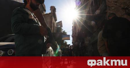 Най малко 18 души са пострадали при двете експлозии станали