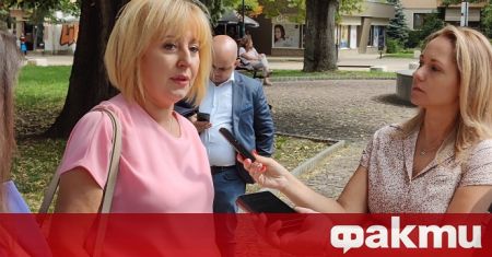 Лидерът на ПП Изправи се България Мая Манолова посети Ловеч