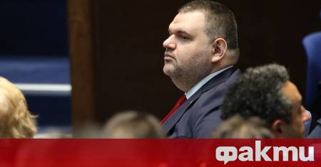 Комисията по конституционни и правни въпроси на парламента отхвърли с