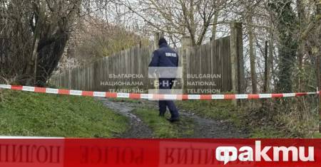 Екипи на полицията претърсиха къщата на Ивайло Калушев в село