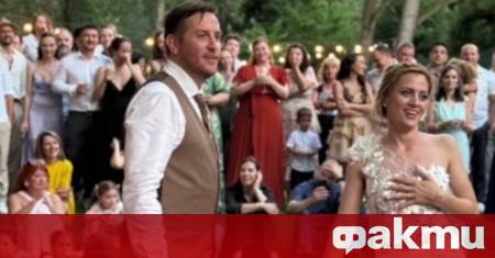 След 8 години връзка и две деца ДА официално си