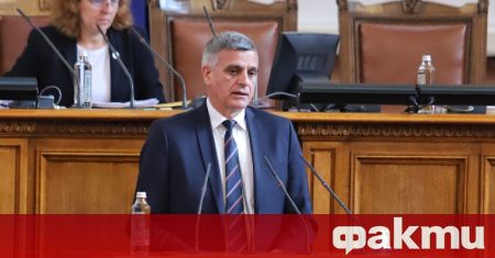 Служебният премиер Стефан Янев заяви в парламента готовност да се