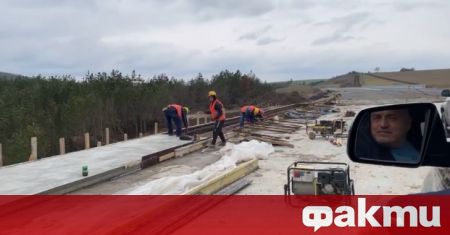 Айде лъвчета действайте и внимавайте от високото Това коментира премиерът