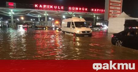 Наводнение на ГКПП “Капитан Андреево. На кадри от Meteo Balkans
