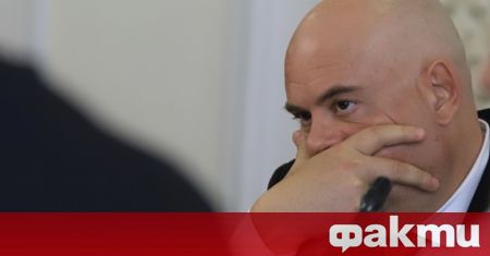 На изслушване и дебат в постоянната Комисия по конституционни и