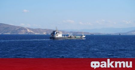 Киев обяви, че Турция е разрешила на руски кораб, превозващ