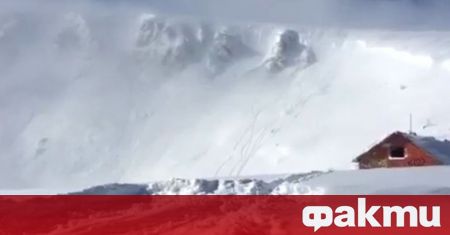 Огромна лавина падна над хижа Рилски езера в Рила планина