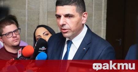 В отговор на въпрос в кулоарите на парламента съпредседателят на