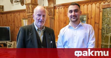 Тодор Батков Младши посети Царска Бистрица в Боровец Той бе поканен