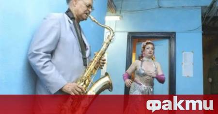 Американският джаз саксофонист Плас Джонсън чието изпълнение превърна музикалната тема