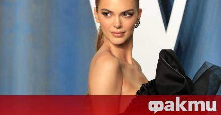 Кендъл Дженър отбеляза 30 ия си рожден ден с поредица от