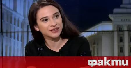 Навлизането на президента Румен Радев в активната политика не беше