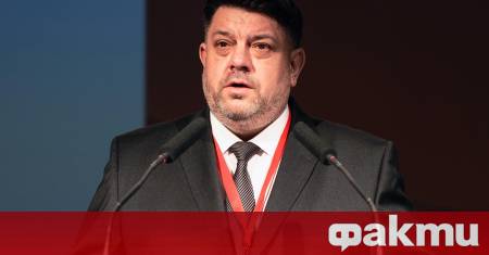 Днес правя крачка назад отстъпвам мястото на пръв сред равни