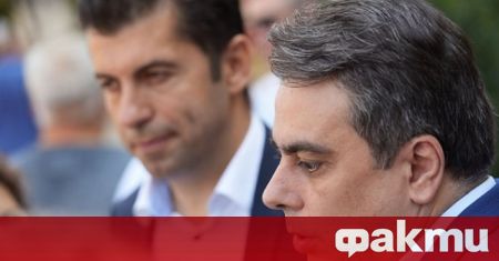 Във война за песни и кой може да ги ползва