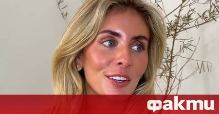 Порнозвездата Бони Блу която тази зима спа с над 1000