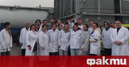 В духа на сътрудничеството между образование и бизнес студенти от