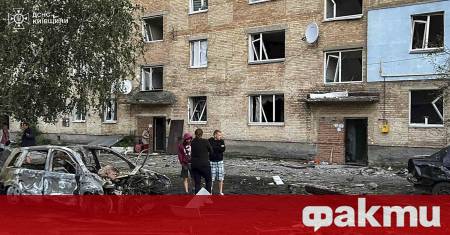 Девет души бяха ранени при нощна атака с дронове от