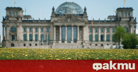 Германските социалдемократи отново водят в предварителните проучвания в Германия съобщи