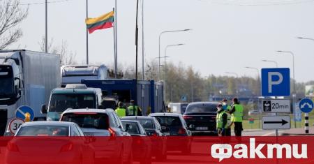 Балтийските държави отвориха границите за своите граждани, съобщи РИА Новости.