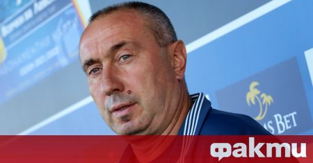 Треньорът на Левски Станимир Стоилов коментира битката за президентския пост